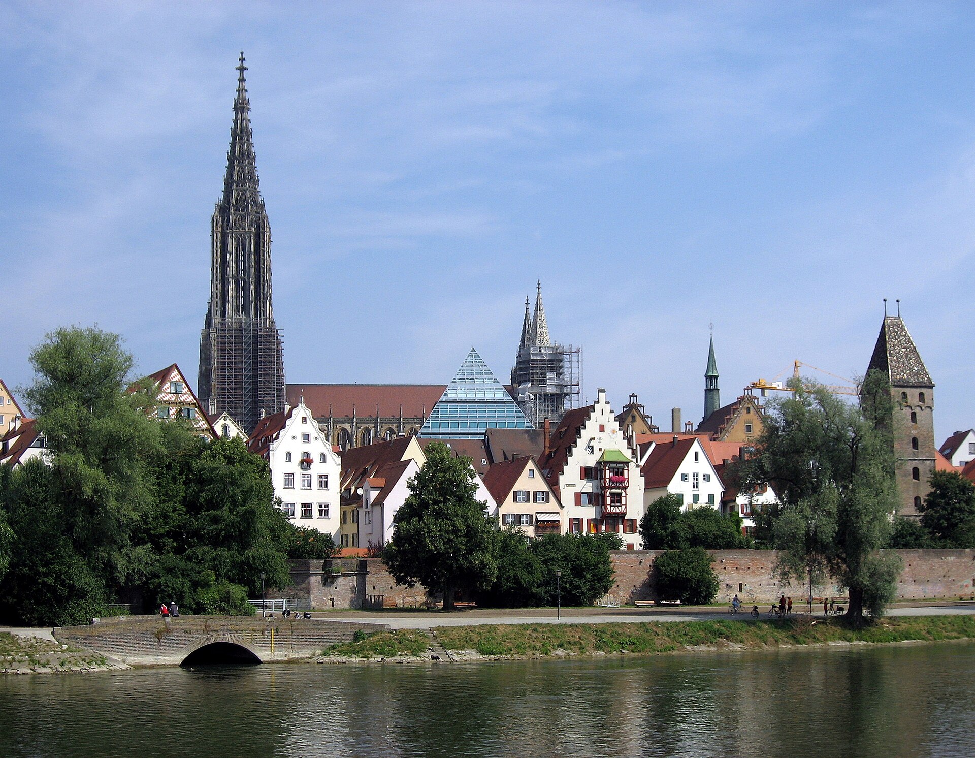 Stadtmotiv in Ulm – Ulm Donauschwabenufer1